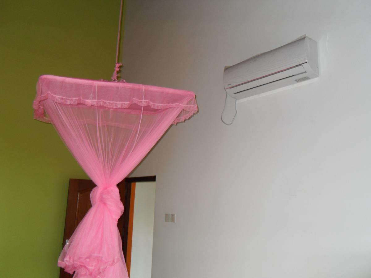 Bee Nest Bed & Breakfast Negombo Luaran gambar