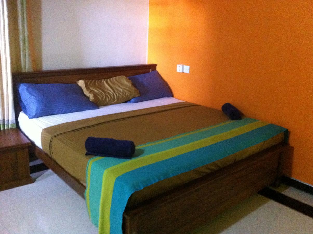 Bee Nest Bed & Breakfast Negombo Luaran gambar