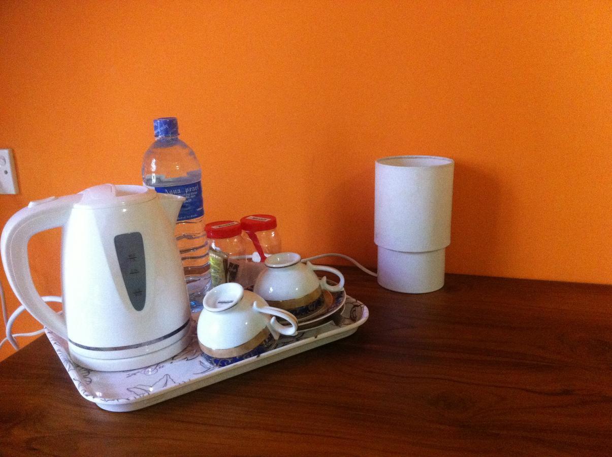 Bee Nest Bed & Breakfast Negombo Luaran gambar