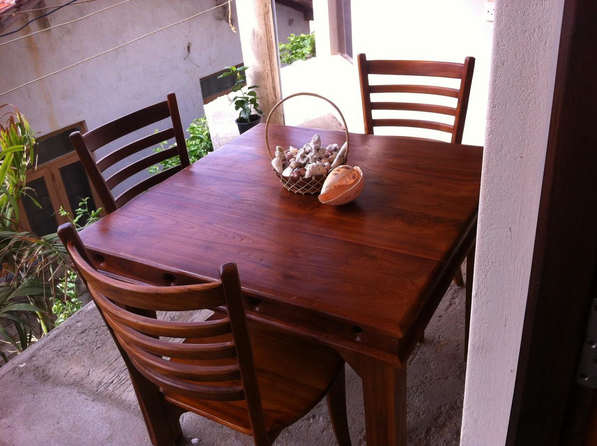 Bee Nest Bed & Breakfast Negombo Luaran gambar
