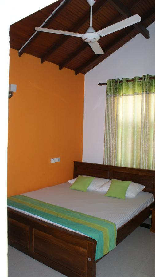 Bee Nest Bed & Breakfast Negombo Luaran gambar