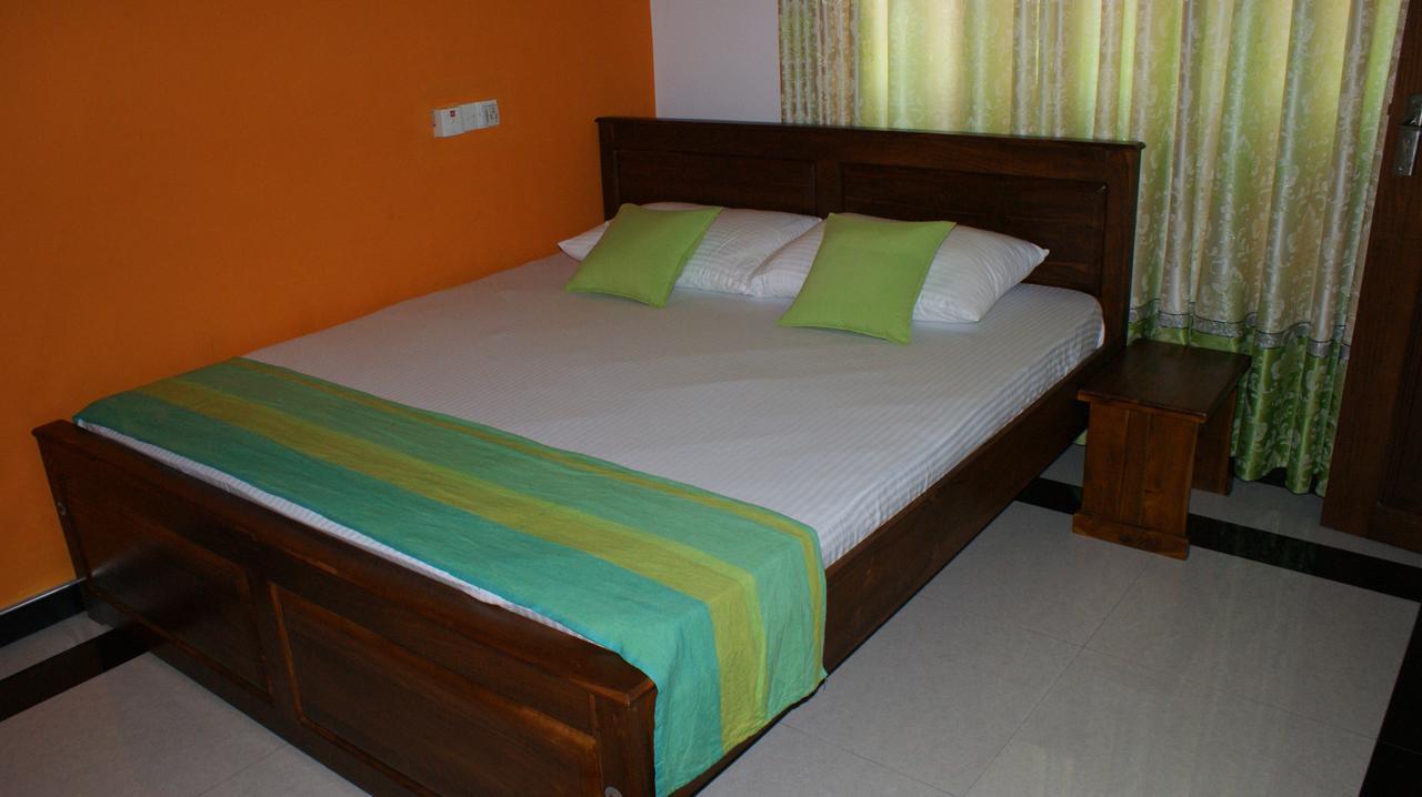 Bee Nest Bed & Breakfast Negombo Luaran gambar